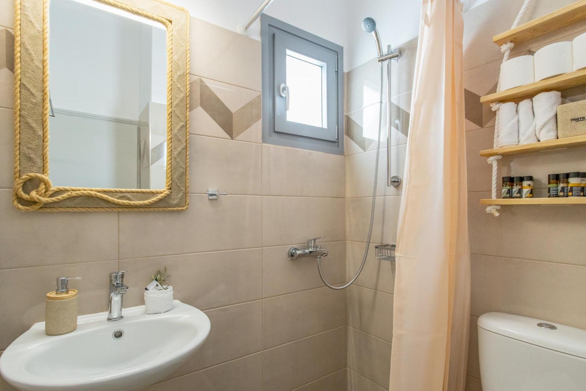 פיסו ליבאדי Yialos Rooms מראה חיצוני תמונה